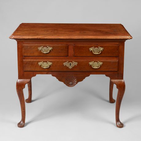 Queen Anne Dressing Table